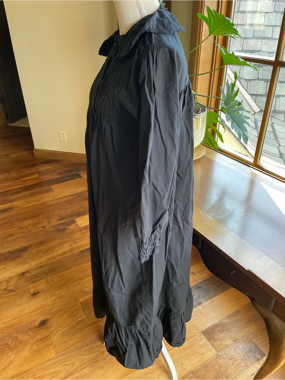 Heirloom Art Co. Kate Black Poplin Maxi Nightgown with Pintuck Front size S - Picture 7 of 16